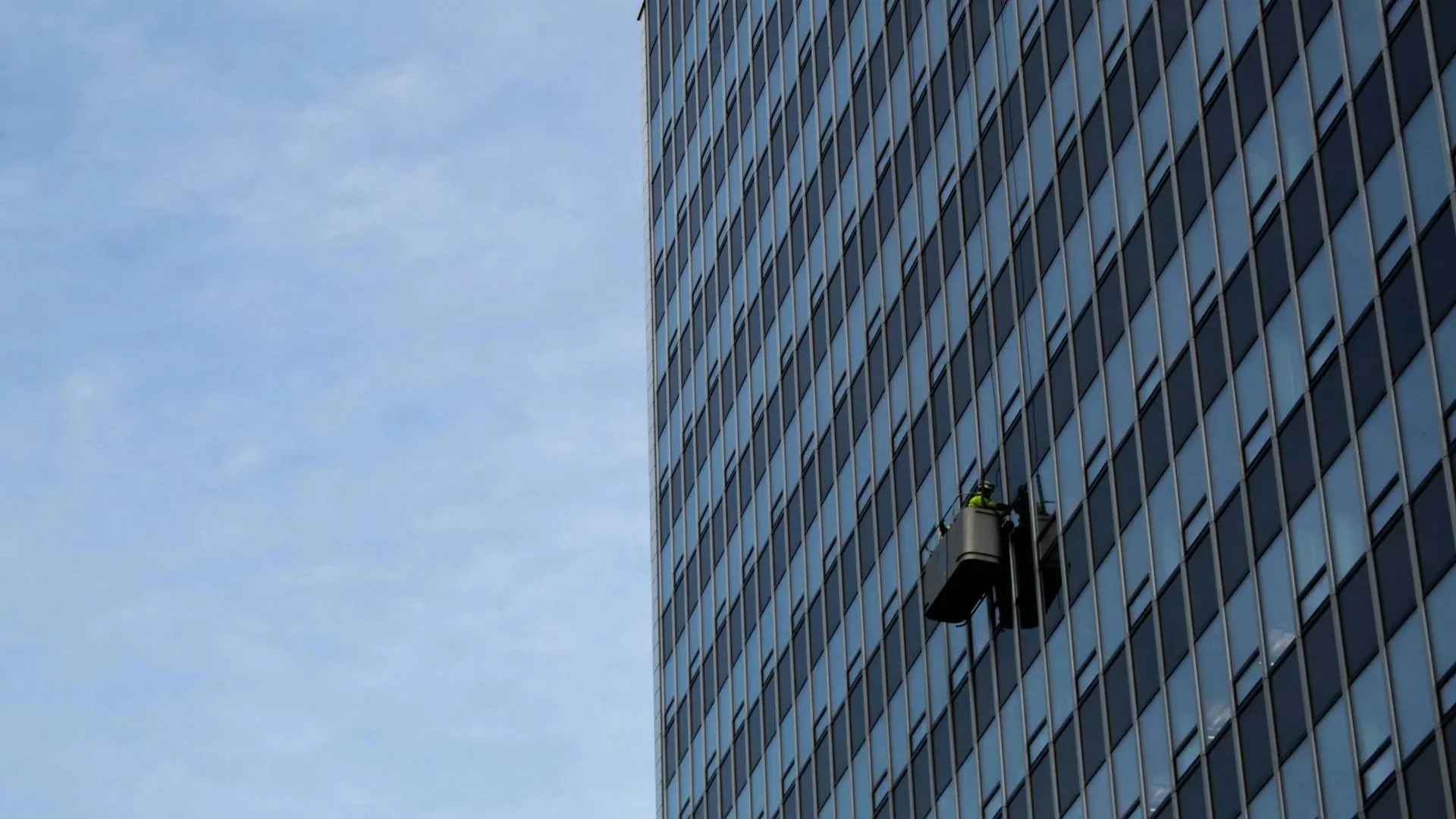 high level facade cleaning